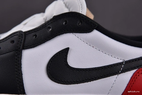 Cheap EP Jordan Low (GS) 553560-116 1 Toe 553560-116 Black 0109